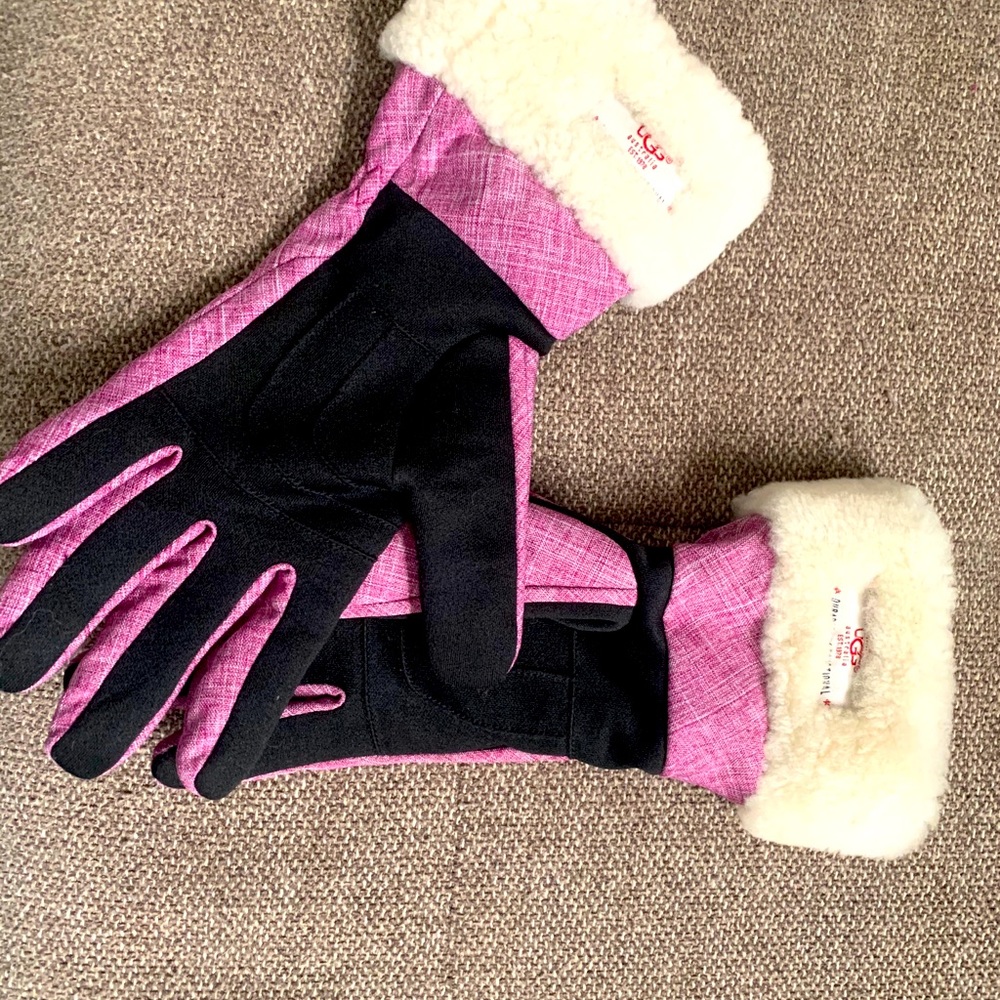 Ugg Gloves - image 1